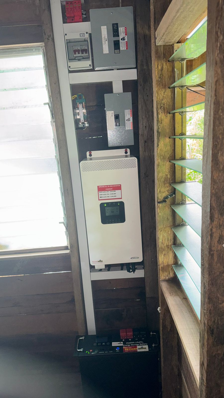 EPEVER 3000 Watts/3KW 48V 110V Hybrid Inverter/Charger - Image 4